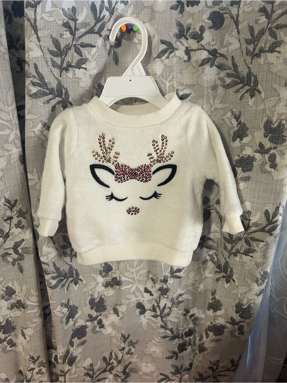 Girls' Cream Reindeer Sequin Pullover Sweatshirt